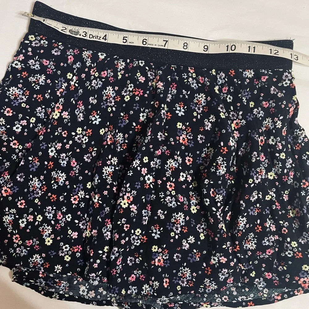 Justice Girls Skort | Color: Black Floral | Size: 14 - Picture 3 of 6